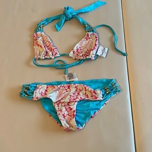 Beach Bunny reversible bikini XS